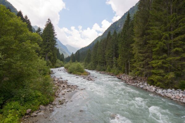 kheerganga trek booking