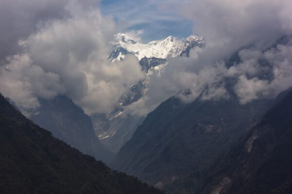 Essential guide kheerganga trek