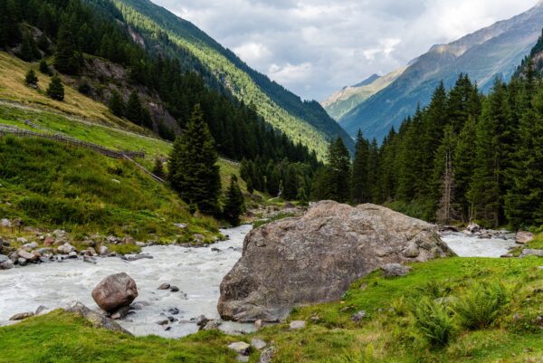 kheerganga trek budget